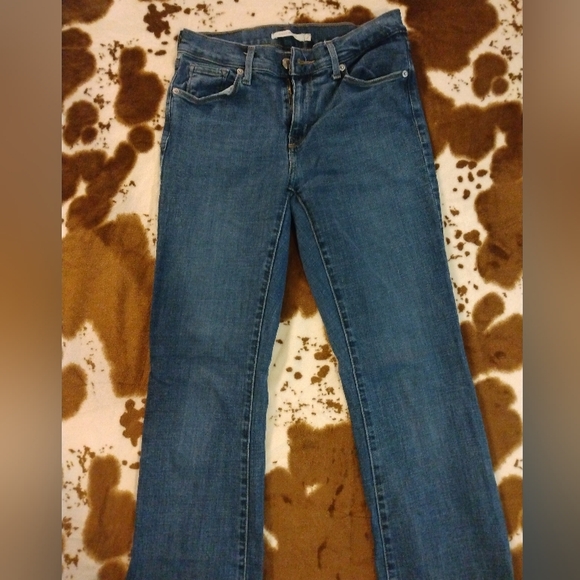 Women's Levi's Mid Rise Boot Cut Jeans - Picture 5 of 8